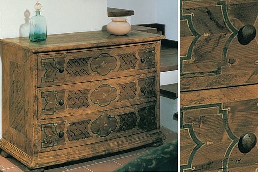 chest of drawers in country house style